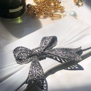 RARE, BRIDAL: Beautiful VINTAGE Susan Gail white leather clutch bag